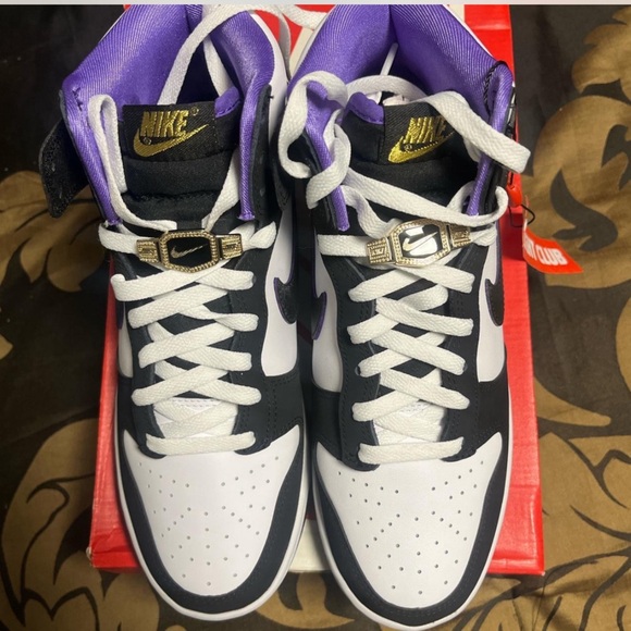 Nike Dunk Hi Retro PRM EMB - Picture 5 of 5